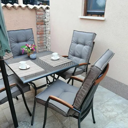Apartment Bernarda 2 *